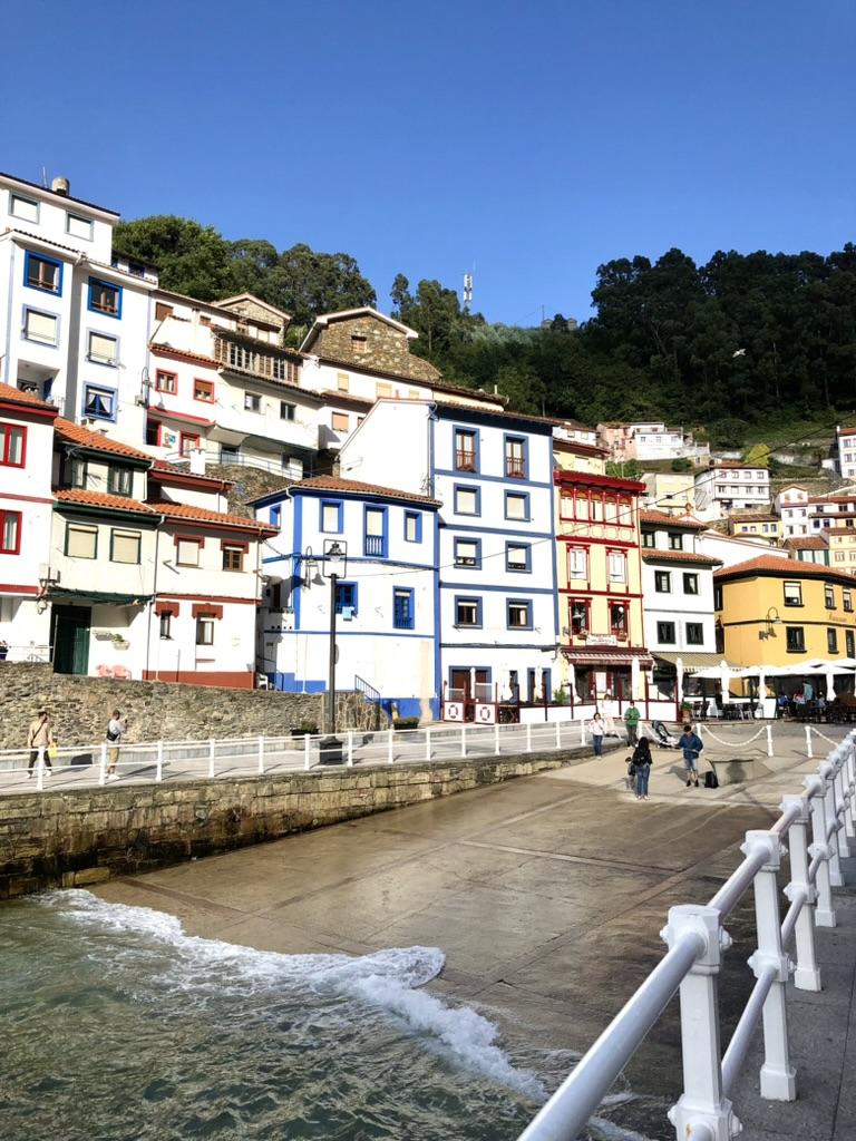 Priya and Dani at Cudillero